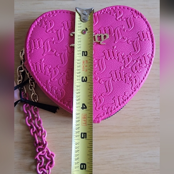 JUICY COUTURE Pink Heart Zip Around Wristlet - Picture 6 of 7